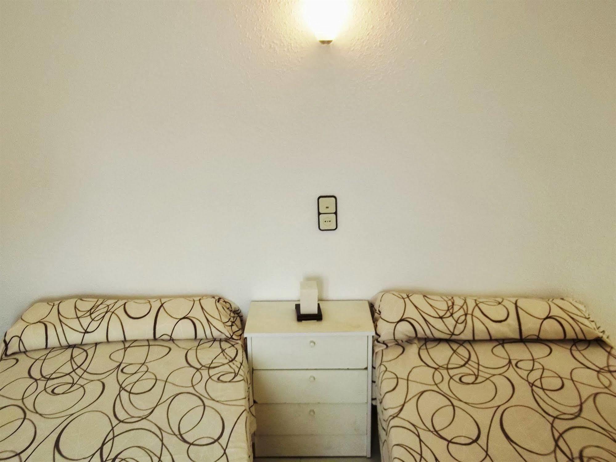 Apartamentos Ar Enjoy Bellavista 滨海略雷特 外观 照片